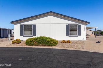 40569 Bogey Dr, San Tan Valley, AZ 85140