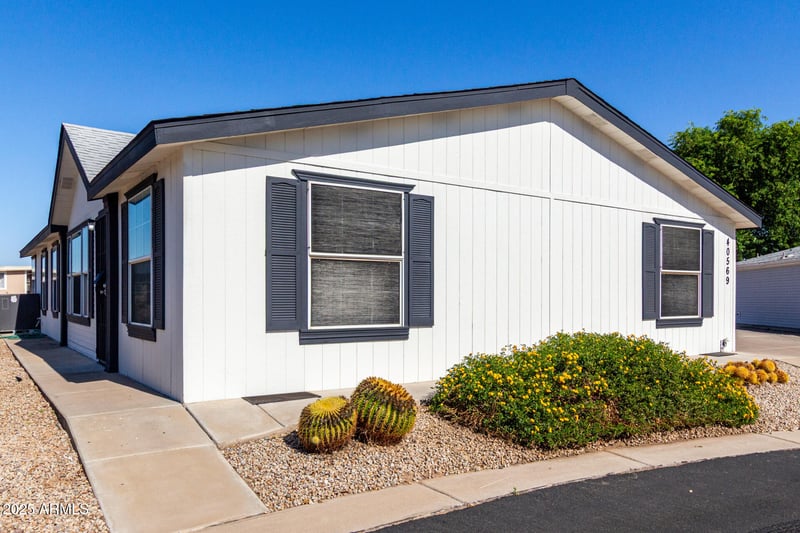 40569 Bogey Dr, San Tan Valley, AZ 85140