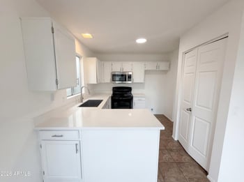 4058 Chama Dr, Glendale, AZ 85310