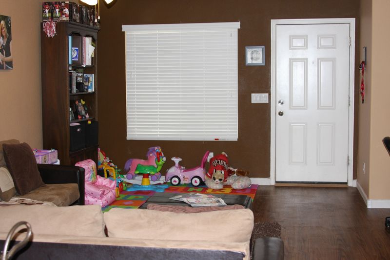 40586 N Jay Ln N, San Tan Valley, AZ 85140