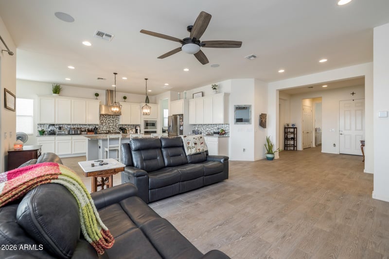 40587 N Spotted Ln, San Tan Valley, AZ 85140