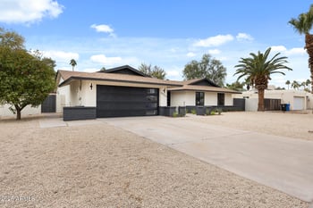 4059 E Cholla St, Phoenix, AZ 85028