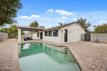 4059 E Cholla St, Phoenix, AZ 85028