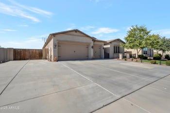 40592 Spotted Ln, San Tan Valley, AZ 85140