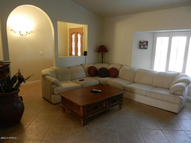406 E Hackamore St, Mesa, AZ 85203