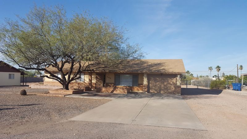 406 N Rennick Dr, Apache Junction, AZ 85120