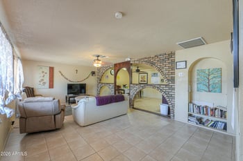 406 11th St, Eloy, AZ 85131