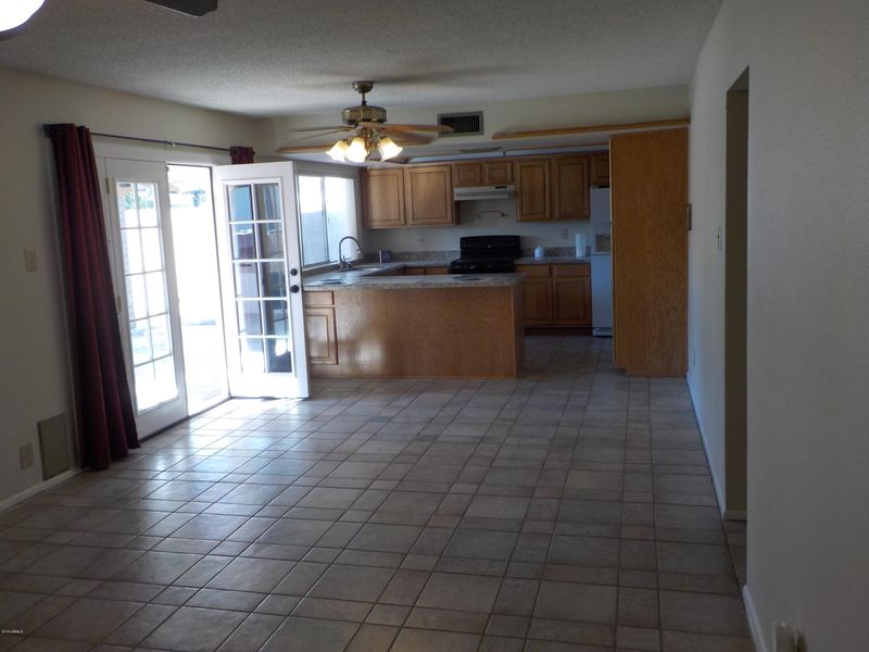 4061 W Shangri La Rd, Phoenix, AZ 85029
