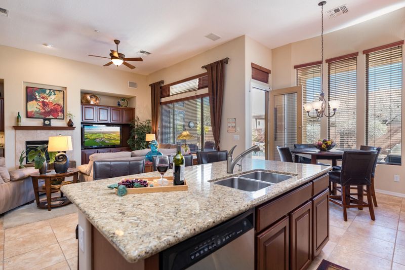 40615 N La Cantera Dr, Phoenix, AZ 85086