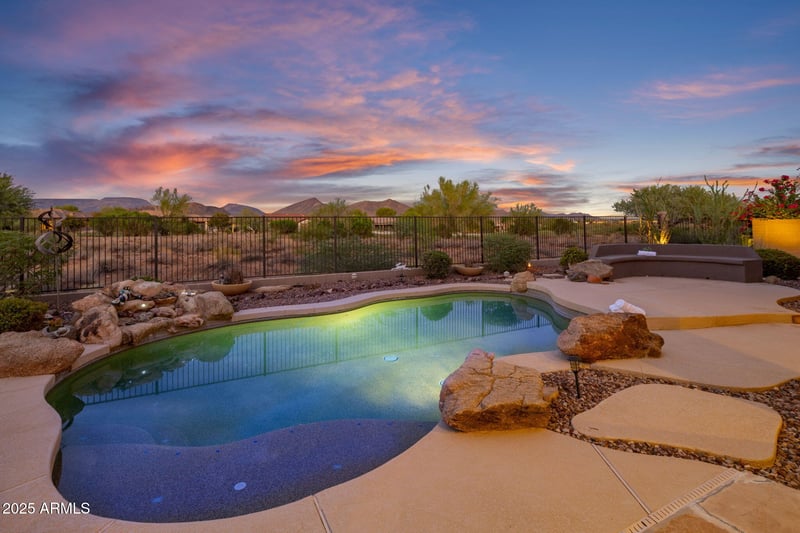 40619 Candlewyck Ln, Phoenix, AZ 85086