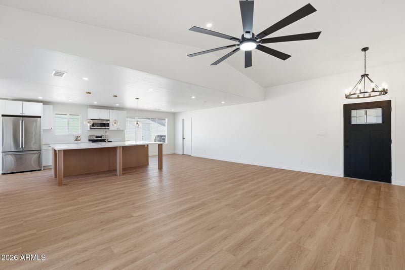 4062 W Christy Dr, Phoenix, AZ 85029