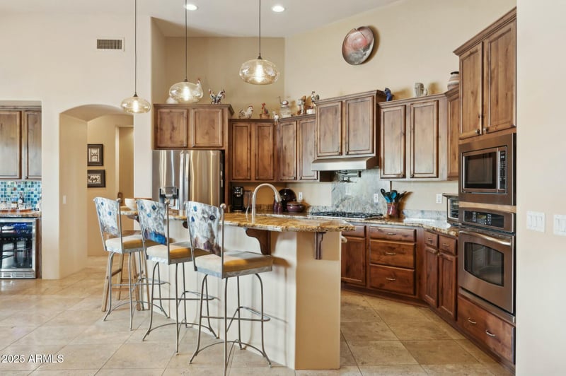 40627 6th Ave, Phoenix, AZ 85086