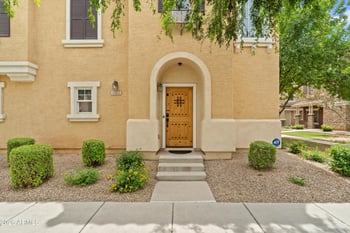 4063 Windsor Dr, Gilbert, AZ 85296