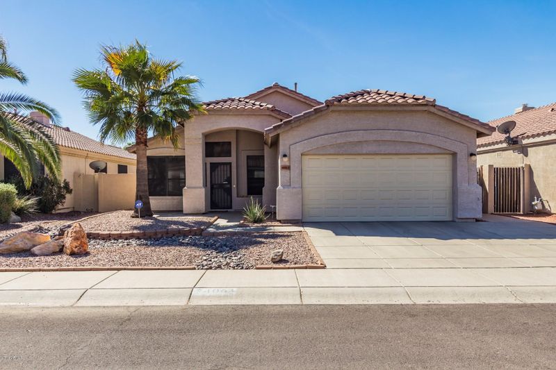 4063 W Runion Dr, Glendale, AZ 85308