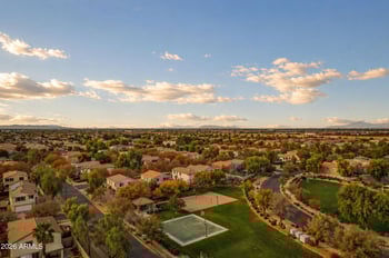 4063 Windsor Dr, Gilbert, AZ 85296