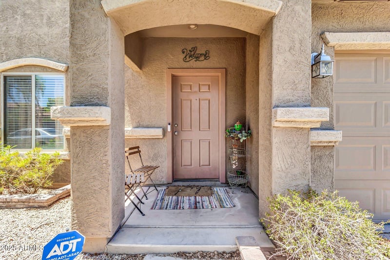 40638 High Meadows Dr, San Tan Valley, AZ 85140