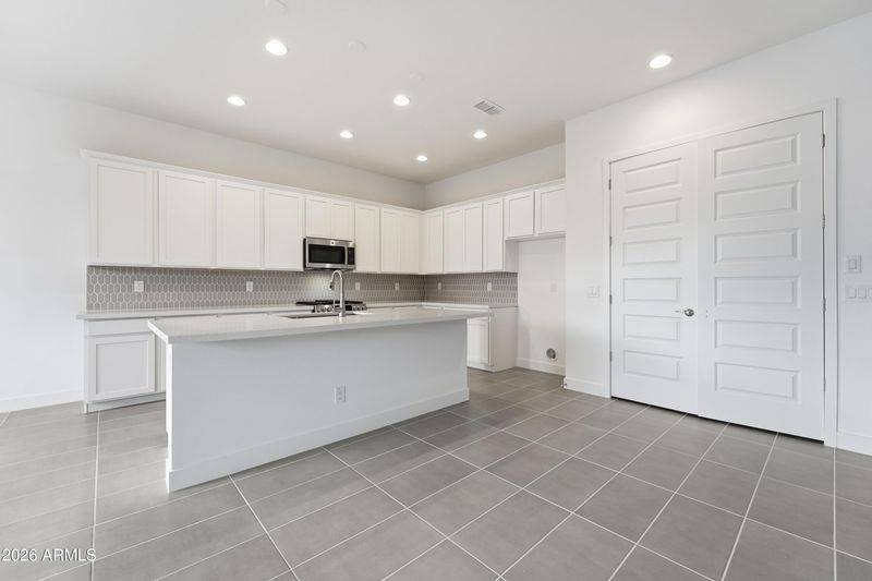 4064 E Desert Lilly Ln, San Tan Valley, AZ 85140