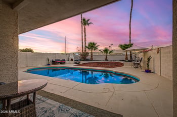 4064 E Woodland Dr, Phoenix, AZ 85048