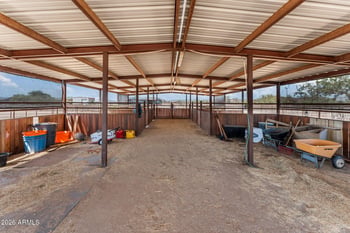 40648 251st Ave, Morristown, AZ 85342
