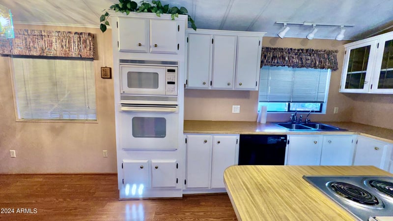4065 E University Dr #503, Mesa, AZ 85205