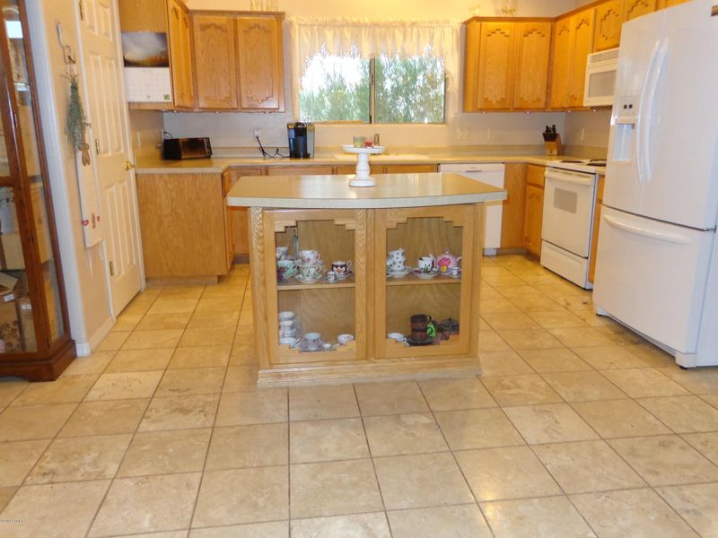 4065 N Winchester Rd, Apache Junction, AZ 85119