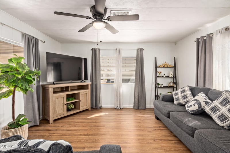 4065 University Dr #115, Mesa, AZ 85205