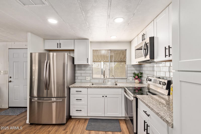 4065 University Dr #115, Mesa, AZ 85205