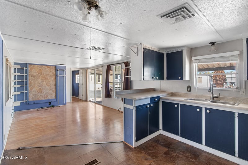4065 University Dr #228, Mesa, AZ 85205