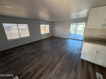 4065 University Dr #285, Mesa, AZ 85205
