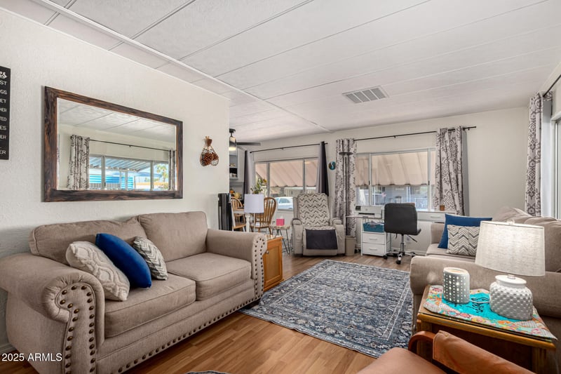 4065 University Dr #332, Mesa, AZ 85205