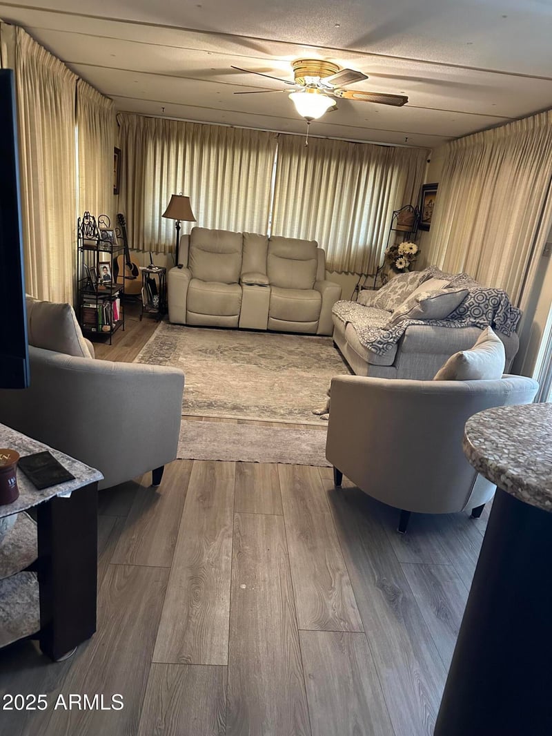 4065 University Dr #351, Mesa, AZ 85205