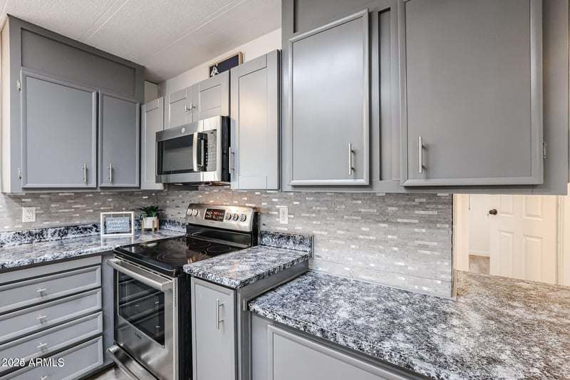 4065 University Dr #436, Mesa, AZ 85205