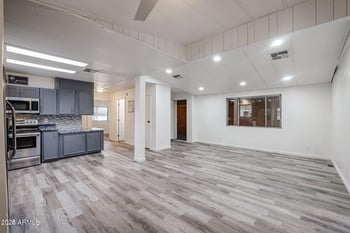 4065 University Dr #436, Mesa, AZ 85205