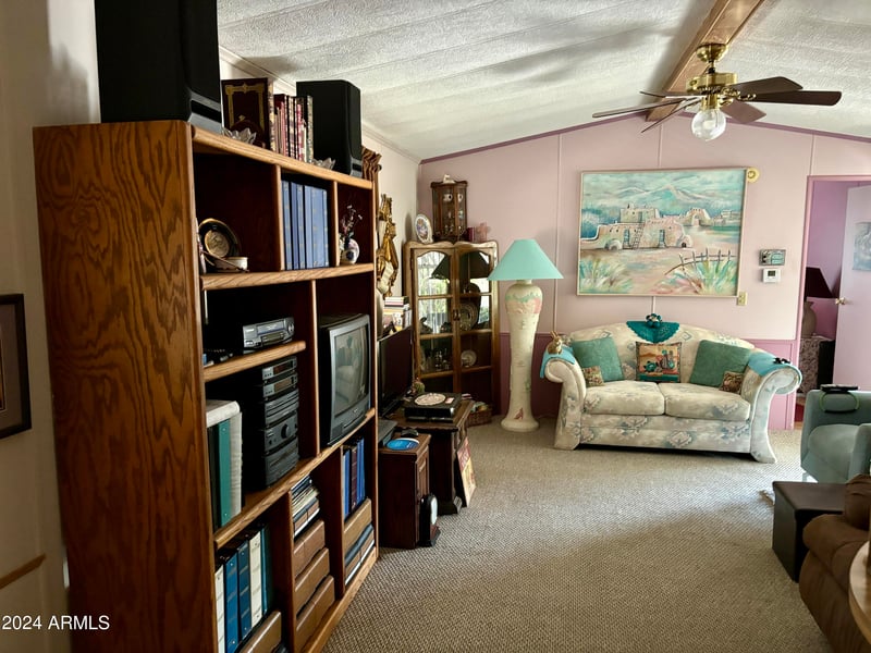 4065 University Dr #462, Mesa, AZ 85205