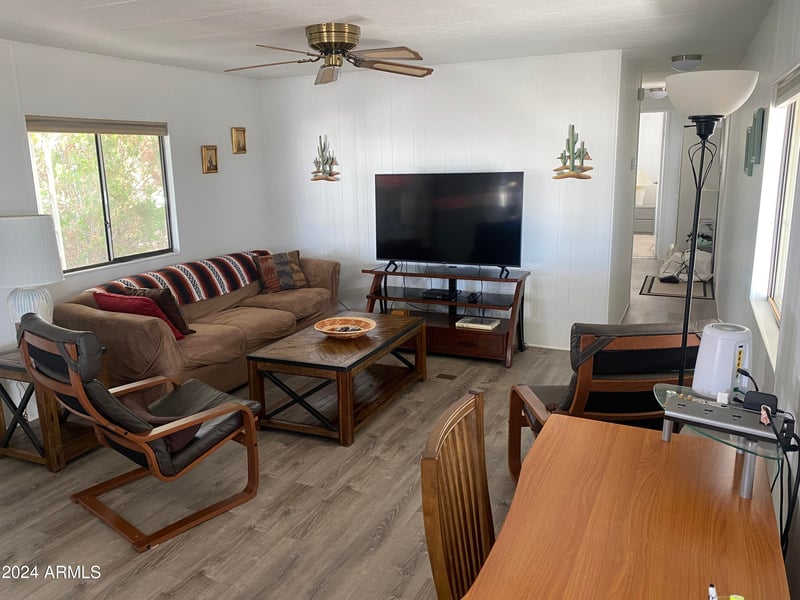 4065 University Dr #476, Mesa, AZ 85205