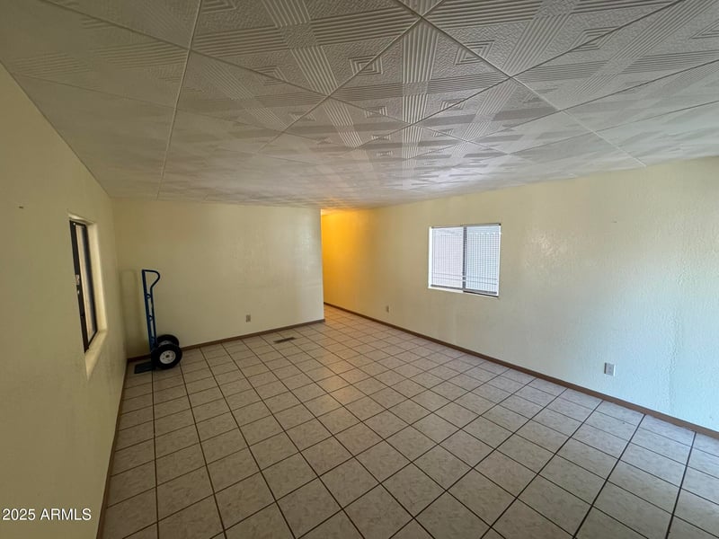 4065 University Dr #564, Mesa, AZ 85205