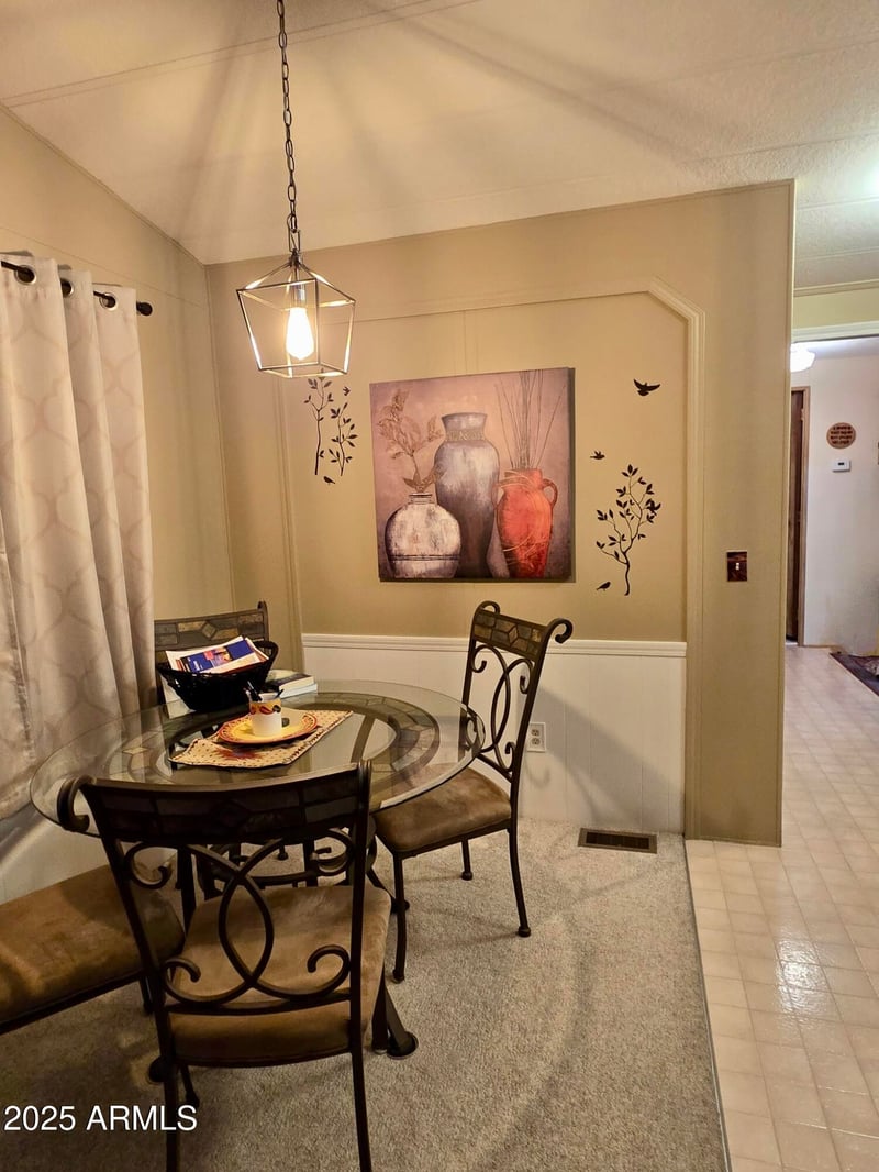 4065 University Dr #565, Mesa, AZ 85205