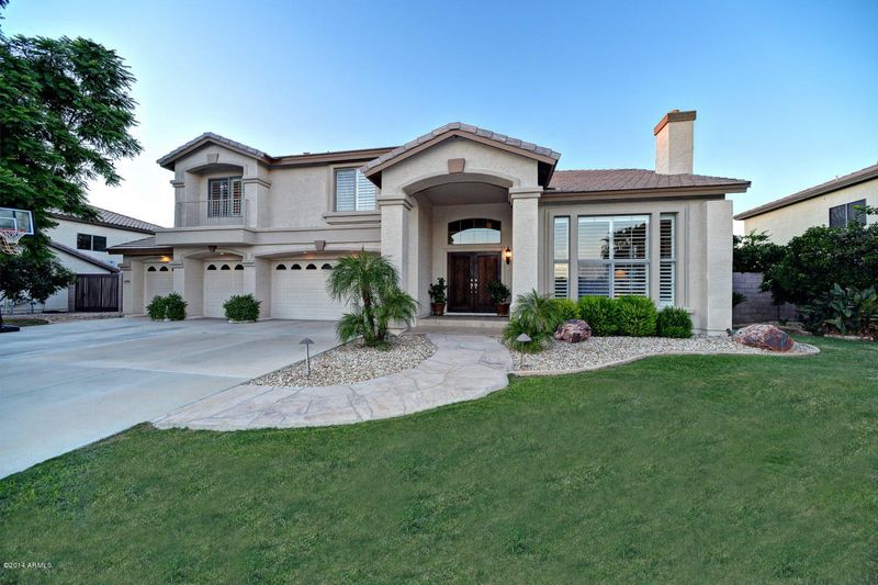 4066 E Fox St, Mesa, AZ 85205