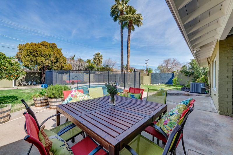 4066 E Weldon Ave, Phoenix, AZ 85018