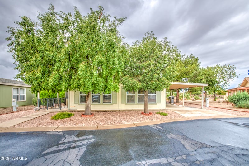 40668 Eagle St, San Tan Valley, AZ 85140