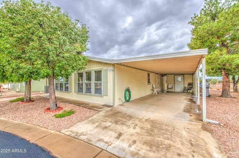40668 Eagle St, San Tan Valley, AZ 85140