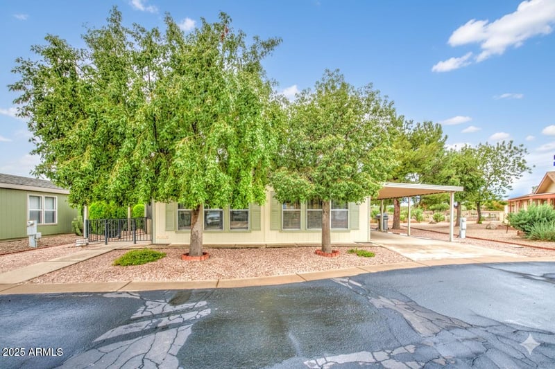 40668 Eagle St, San Tan Valley, AZ 85140