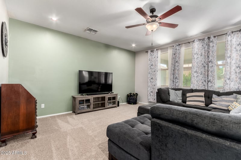 4068 Devon Dr, Gilbert, AZ 85296