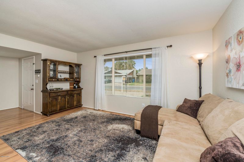 407 E Muriel Dr, Phoenix, AZ 85022