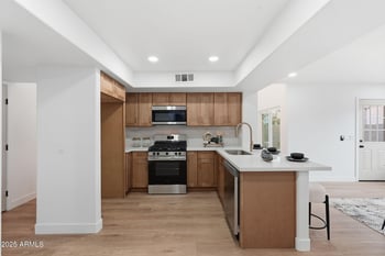 4071 Meadow Dr, Phoenix, AZ 85032