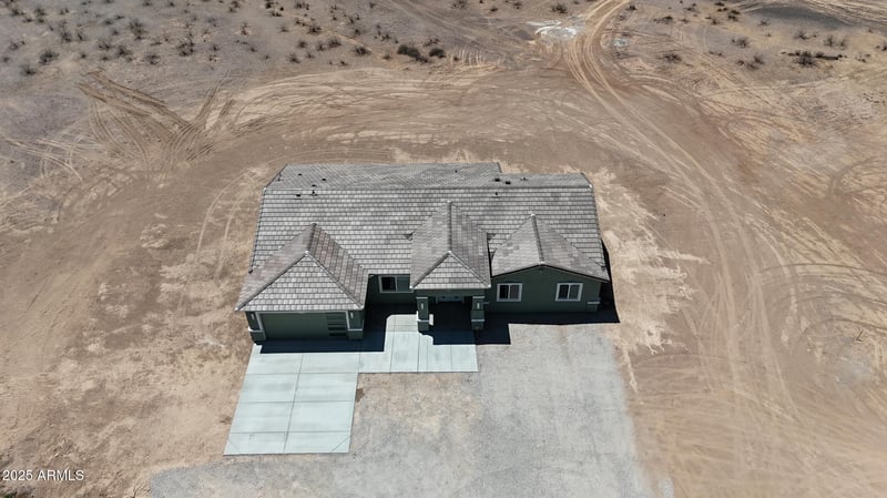 40715 Georgia Ave, Tonopah, AZ 85354