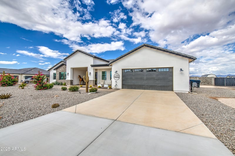 4072 Weston Ln, San Tan Valley, AZ 85140
