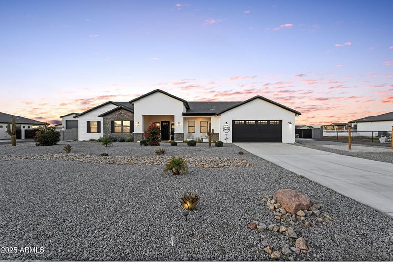 4072 Weston Ln, San Tan Valley, AZ 85140