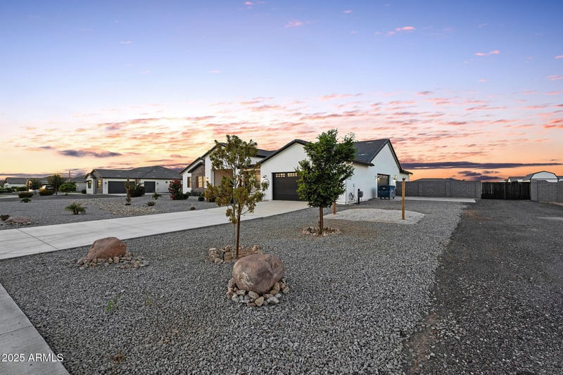 4072 Weston Ln, San Tan Valley, AZ 85140