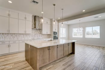 4075 Silverdale Rd, San Tan Valley, AZ 85144